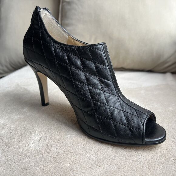 Neiman Marcus Quilted Black Leather High Heel Bootie Women 6 M Peep Toe Back Zip - Picture 3 of 16